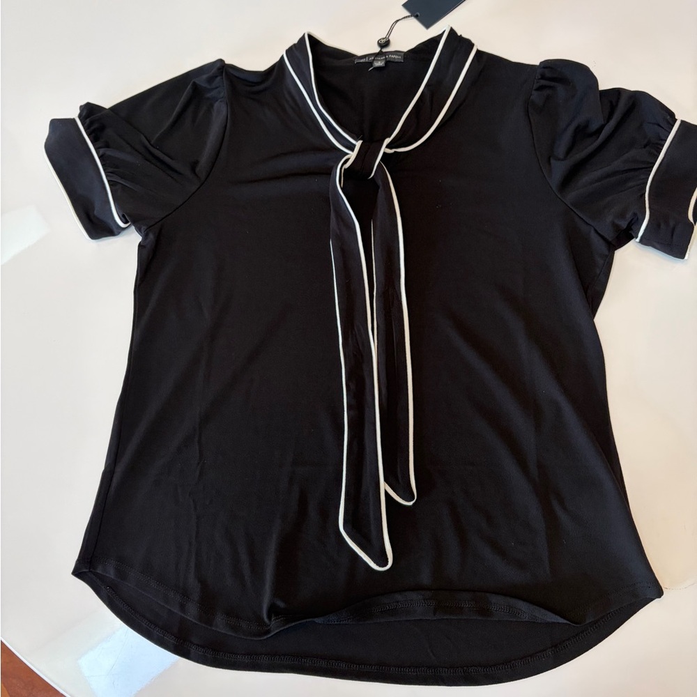 #185 Adrianna Papell NWT Beautiful Black Blouse with White Accents. Size S - Picture 12 of 15